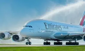 هجوم شهروندان انگلیسی برای دیدن تیک آف هواپیما/ ویدئو