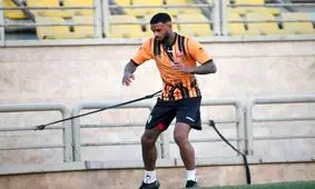 تماس پرسپولیس با لوکادیا/ مهاجم هلندی برمی‌گردد؟