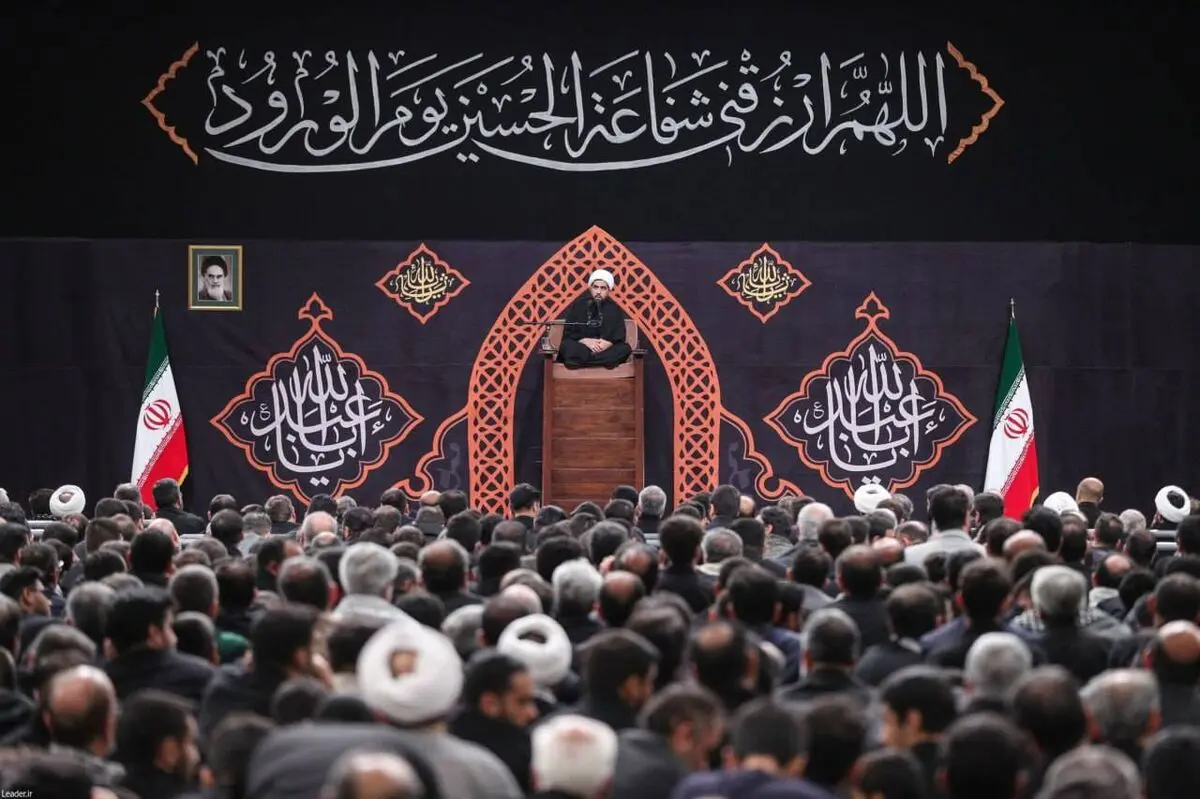 عزاداری شب هشتم محرم در حسینیه امام خمینی (ره)