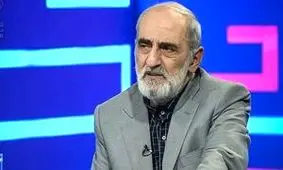 شریعتمداری: برخورد قاطعانه با دلالان و صرافان متخلف باید به بسیجیان سپرده شود