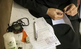 عینک‌های جادویی متقلبان کنکور/  رونمایی از ابزارهای تقلب کنکور روی آنتن زنده تلویزیون/ ویدئو