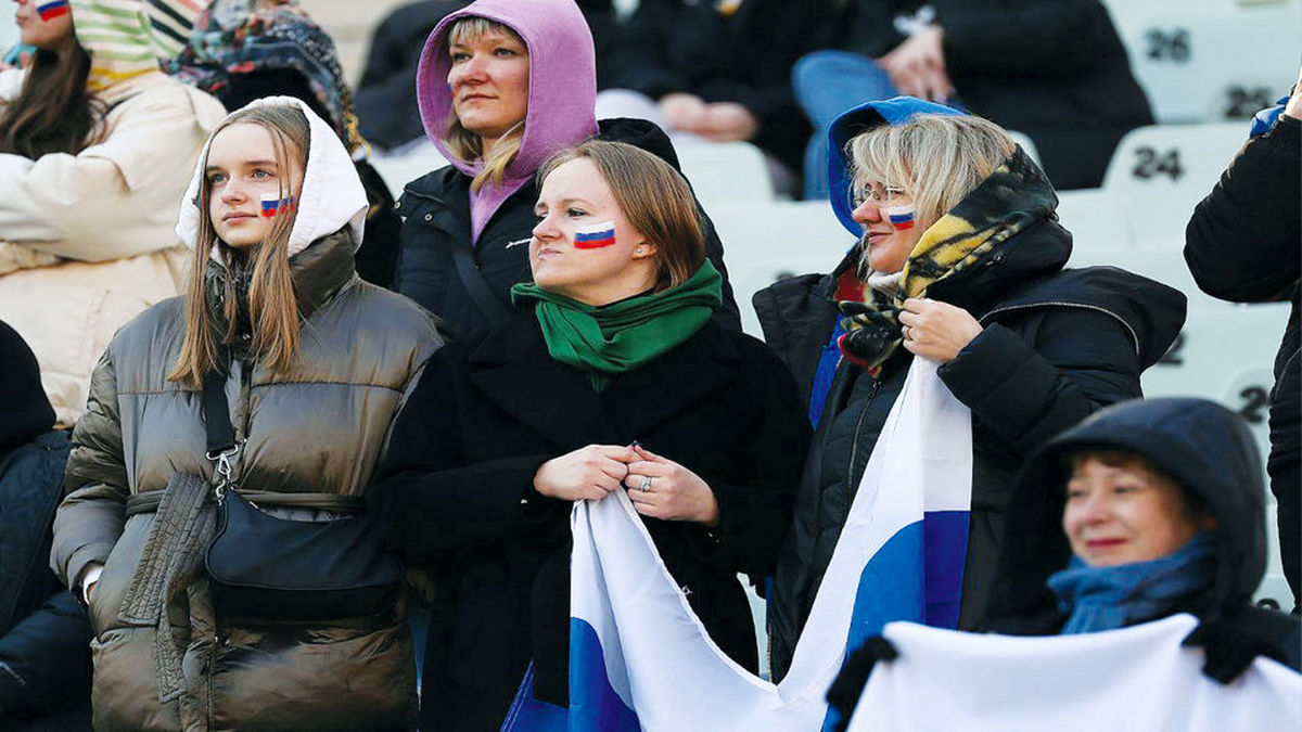 زیرساخت ها برای حضور بانوان روس در ورزشگاه مهیاست برای زنان ایرانی نه؟!