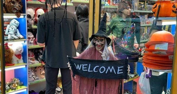 ما را چه به هالووین؟ | واقعا مردم ایران به دنبال هیجان هستند؟ |  کمی بترس تا فراموش کنی!