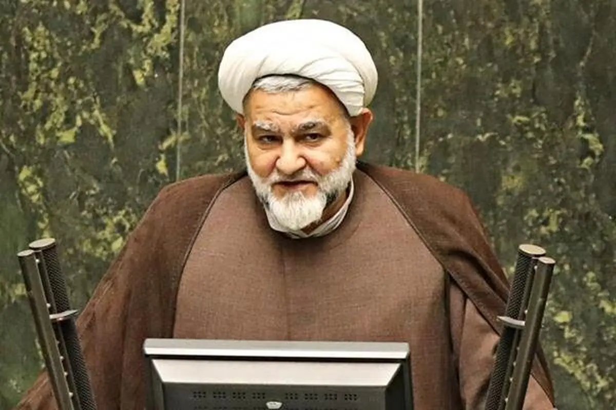 تکذیب سفر رئیسی با ۵۰۰ محافظ به پرند

