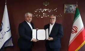 بصورت رسمی، تلفنی یا حتی پیامکی در جریان استعفای مدیرعامل استقلال نیستم