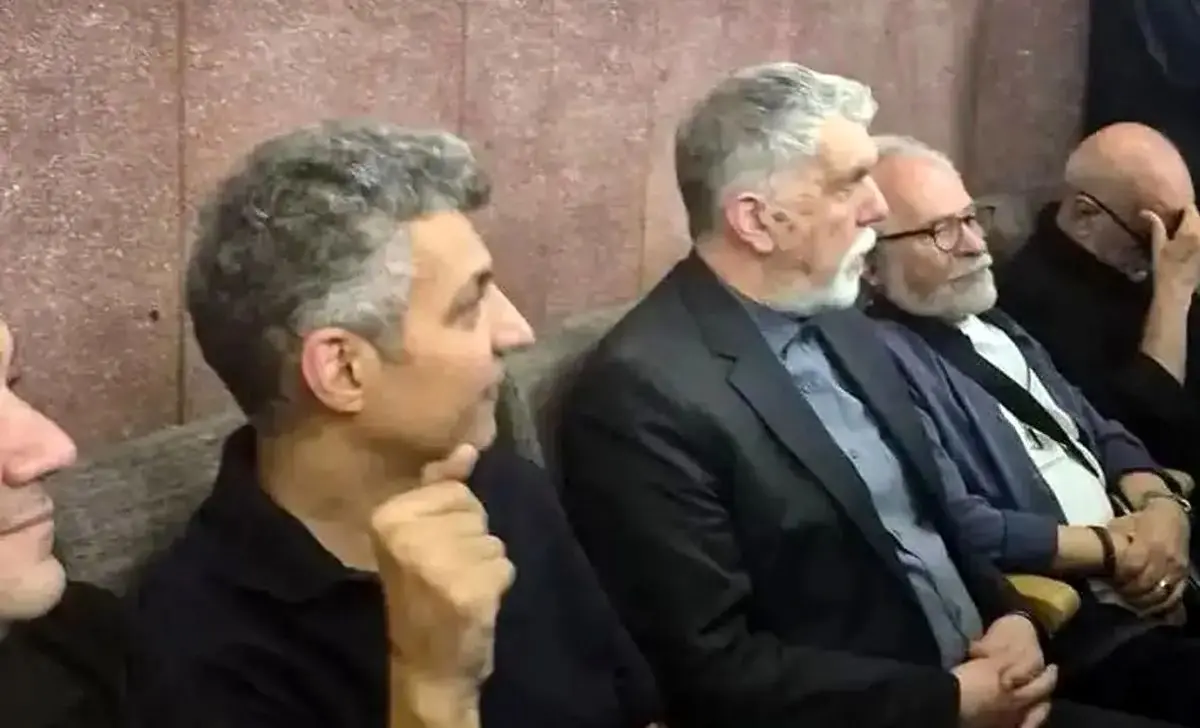 توضیحات خبرنگاری که ویدئوی جنجالی دست دادن عادل فردوسی پور و وزیر ارشاد را منتشر کرد، درباره واقعیت ماجرا