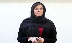 مهتاب کرامتی روی تخت در حال اهدای خون / عکس