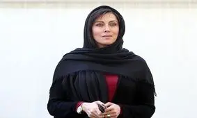 مهتاب کرامتی روی تخت در حال اهدای خون / عکس