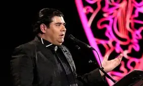 سالار عقیلی در فضای باز برج میلاد می خواند