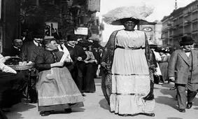 آبوما غول زن، بانویی که با مالاریا عجیب رشد کرد