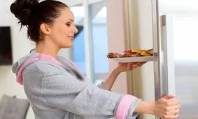 دلایل گرسنگی شدید در شیردهی و راه حل آن