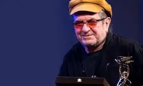 نمایی از سنگ مزار داریوش مهرجویی/ عکس

