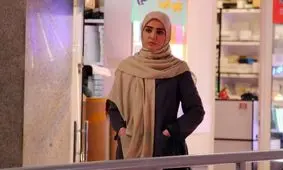 استایل لندنی سیما خضرآبادی «بازیگر بچه مهندس» در یک مهمانی