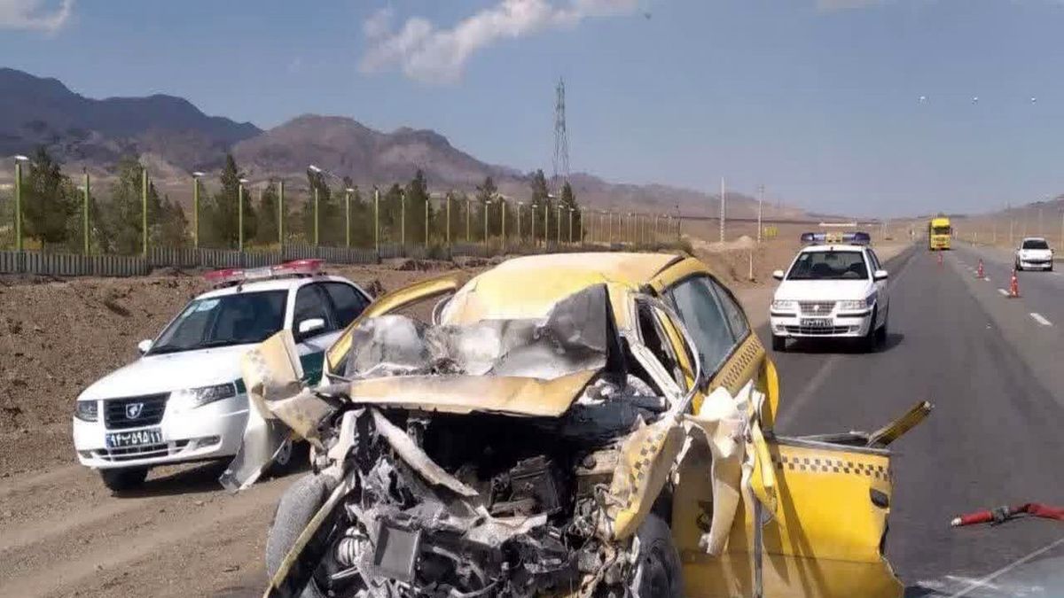 تصادف مرگبار تاکسی و تریلی در سمنان