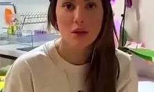 اعتراض سحر قریشی به برنامه عشق ابدی: چرا همه لباس‌هاتون باز هست؟/ ویدئو