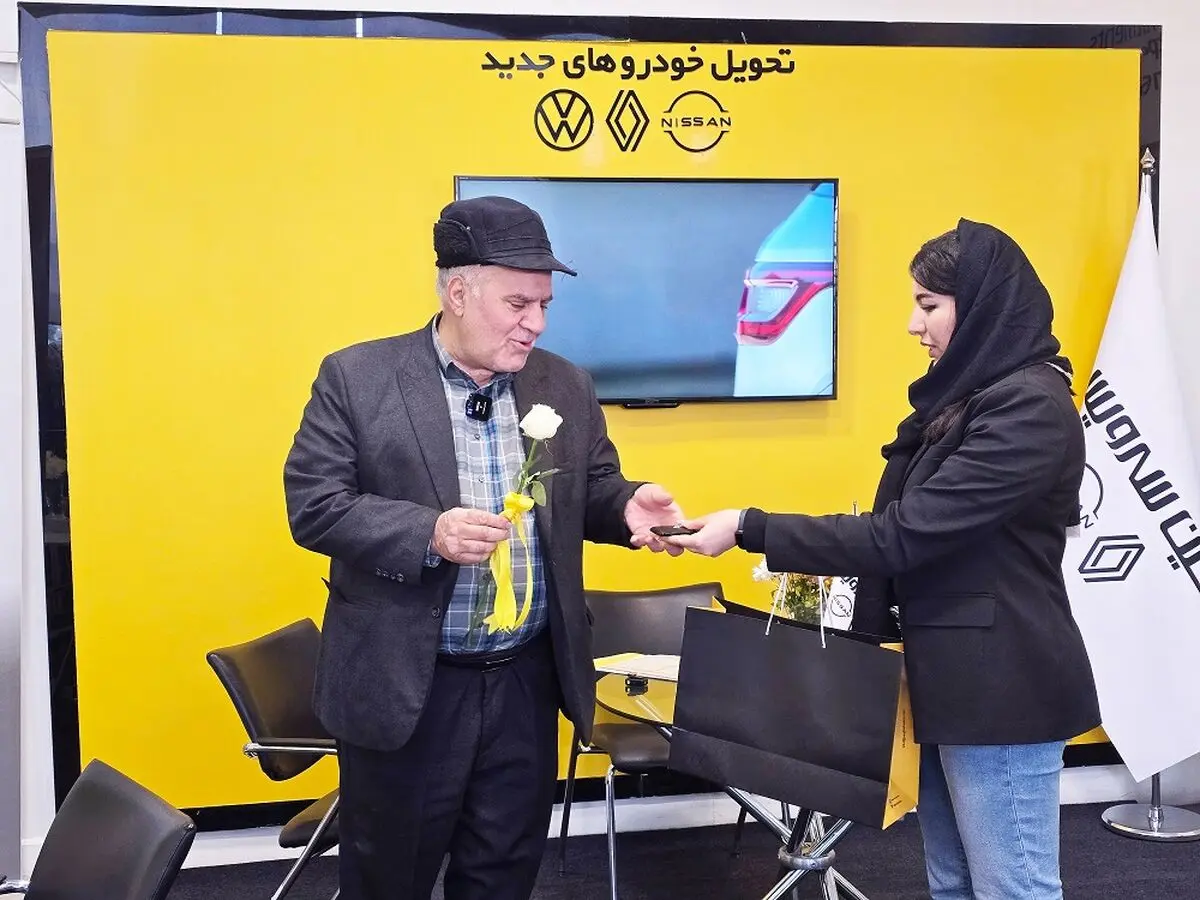 تحویل اولین خودرو جانبازی کشور توسط رنوپارت (نگین سرویس)

