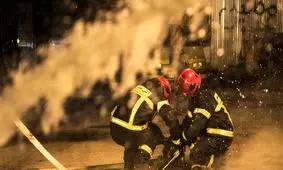 مهار آتش سوزی پارکینگ منزل مسکونی در کرمانشاه