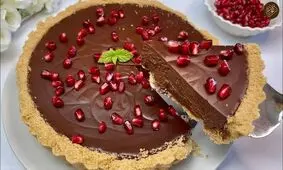 دسر یلدایی با بیسکوییت و شکلات