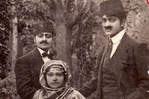 عکس هایی از زنان «مردانه پوش» در دوران قاجار