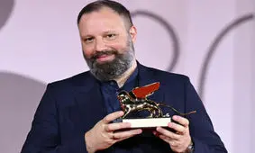 پوستر عجیب فیلم جدید لانتیموس در ونیز خبرساز شد