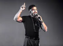 صحبتهای جنجالی  و دلى معین زندی در کنسرتش/ ویدئو 