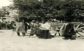 مهمان‌نوازی شاه قاجار در اردوی سرخه‌حصار/ عروسی عزیزالسلطان چگونه گذشت؟