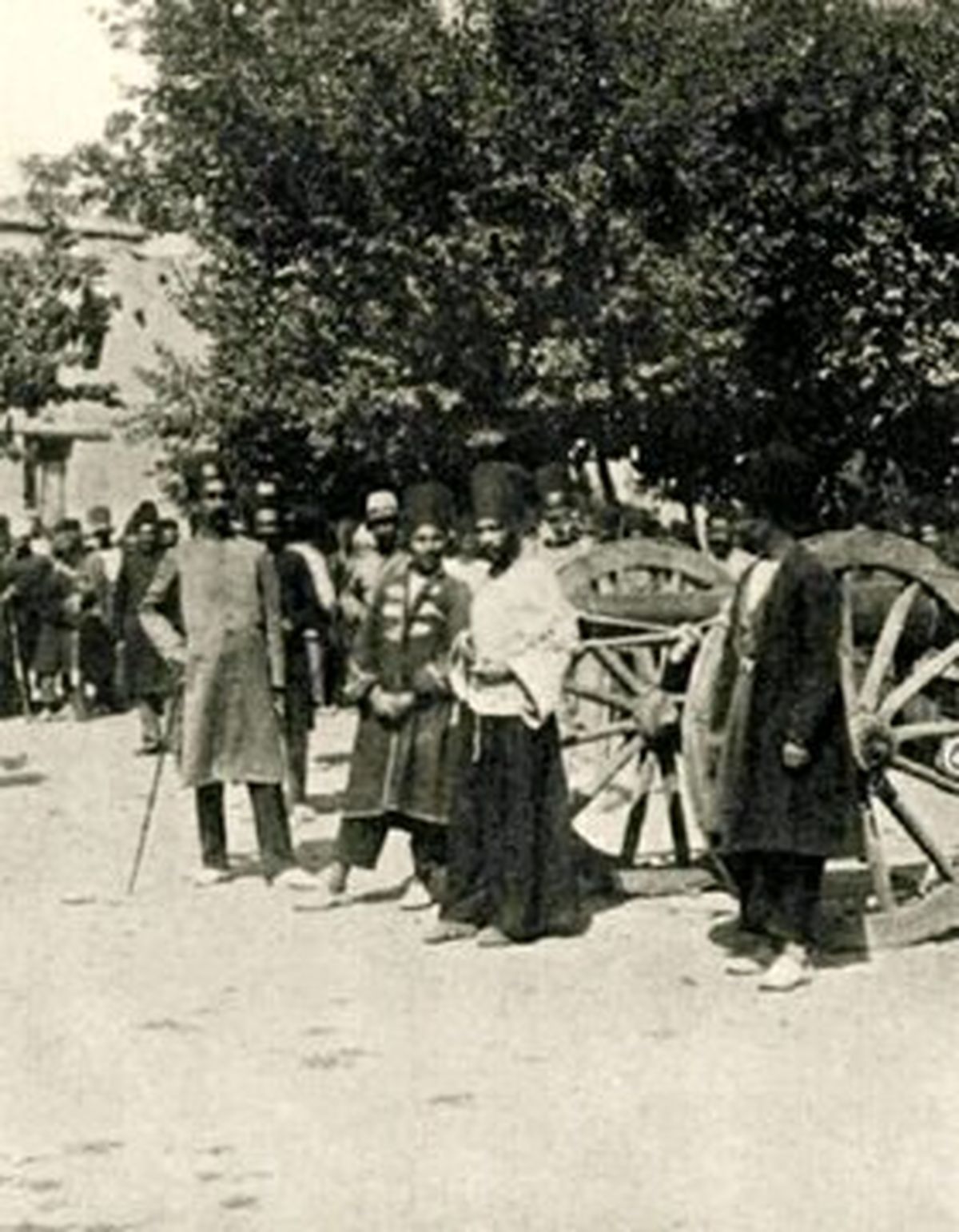 مهماننوازی شاه قاجار در اردوی سرخهحصار/ عروسی عزیزالسلطان چگونه گذشت؟