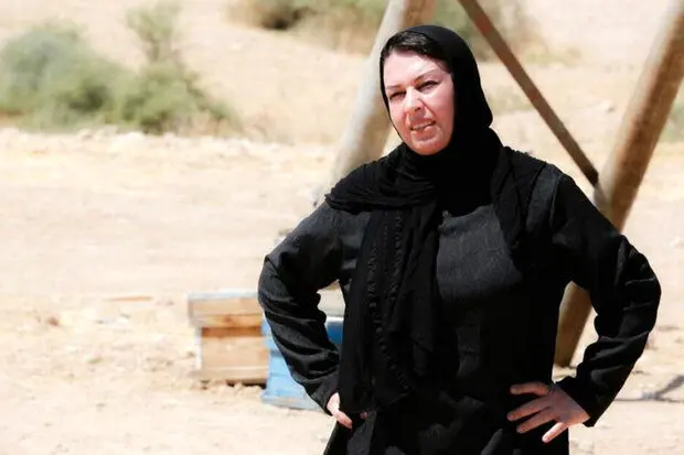 گیتی قاسمی: هیچ جنگی آزادی نمی‌آورد/ دیگر نمی‌توانم در خانه‌ام زندگی کنم/ استرس از خودِ انفجار ترسناک‌تر است