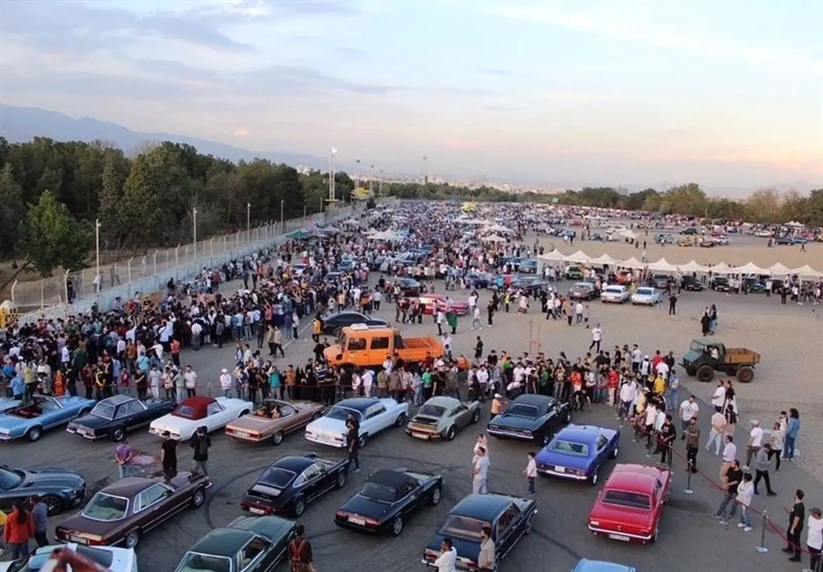 هنجارشکنی در همایش فدراسیون اتومبیلرانی/ویدئو