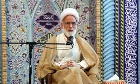  از درون بی‌محتوا شده‌اید که به سرزمین ترامپ مهاجرت می‌کنید/ باید از طریق محبت و حفظ کرامت، استعدادهای کشورمان را حفظ کنیم