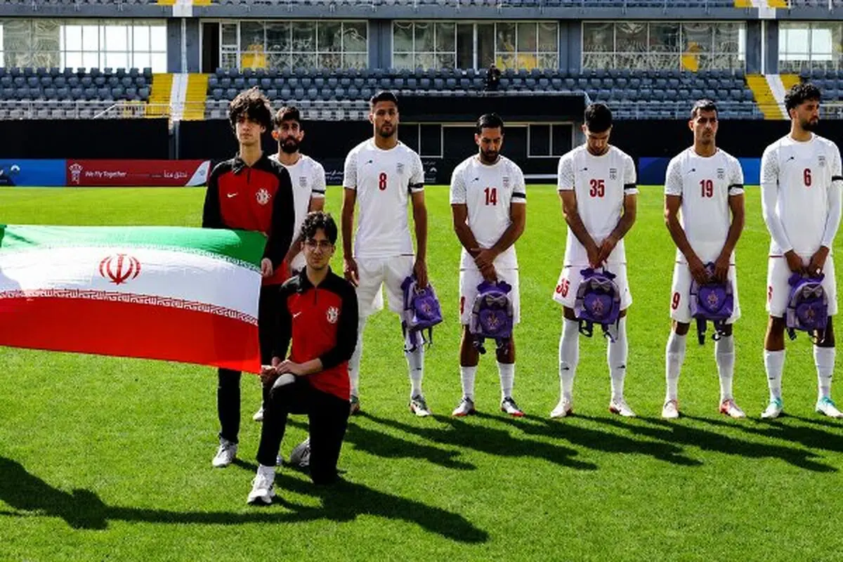 درخواست فدراسیون فوتبال برای بستن بازوبند مشکی توسط بازیکنان ایران در مقابل مصر/ فیفا موافقت می کند که از نماد رنگین‌کمانی همجنسگرایی استفاده نشود؟