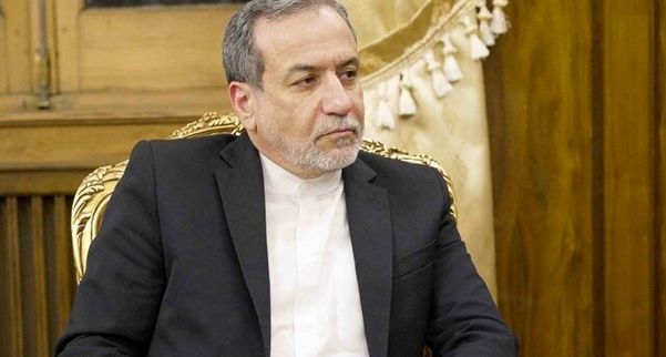 عراقچی: برای غنی سازی، خون دانشمندان هسته ای ما ریخته شده و قابل مصالحه و معامله نیست/ امروز در تهران مشورت داشتیم/ آمریکایی‌ها در مذاکرات مواضع ضد و نقیضی دارند و این یکی از مشکلات جدی مذاکرات است/ ویدئو