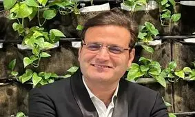 عبدالله مومنی با وثیقه یک میلیاردی به طور موقت آزاد شد

