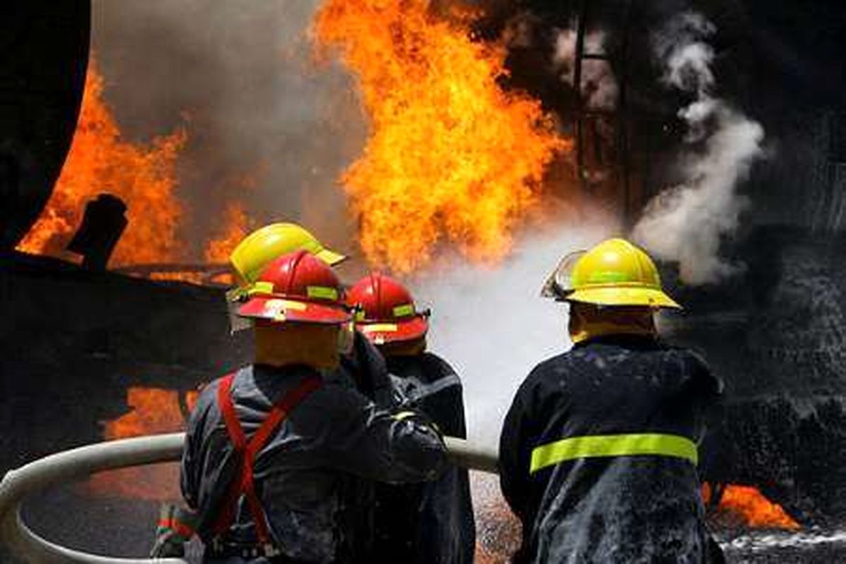 آتش سوزی در یک مرکز درمانی در خیابان آفریقا