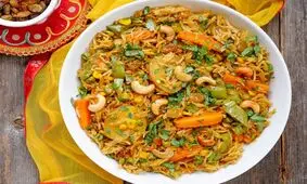 طرز تهیه پلو بریانی با سبزیجات؛ غذای مجلسی بلوچی

