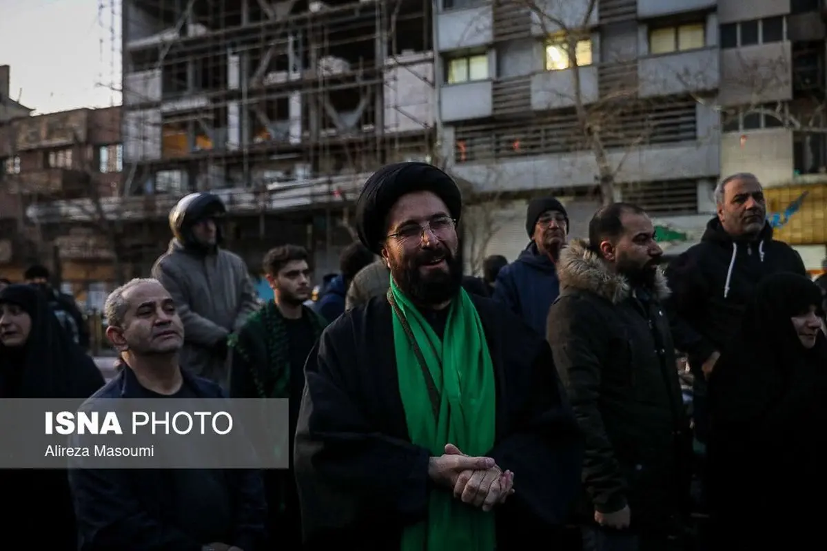 حرکت خودجوش مردم ایران به سوی میادین اصلی کشور پس از اعلام خبر شهادت رهبر انقلاب/ ویدئو

