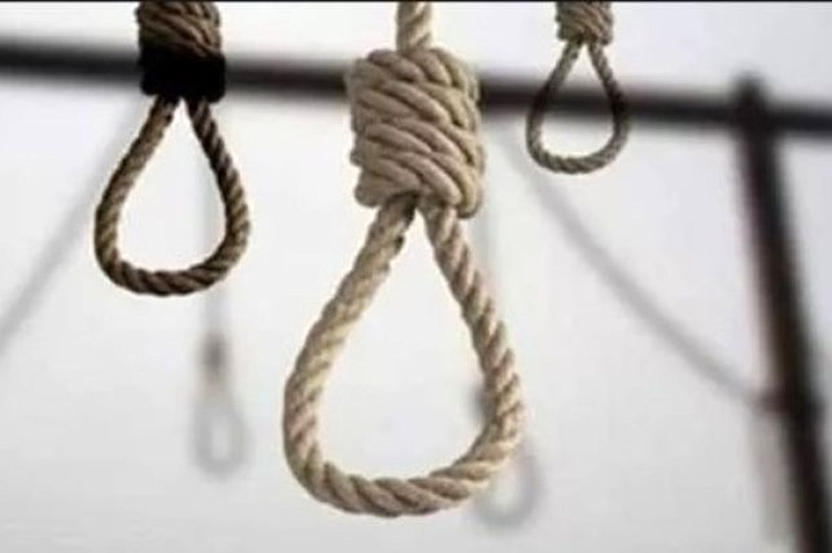 اعدام 4 شیطان صفت در زندان مشهد/ آزار زن کوهنورد در برابر چشمان شوهرش 