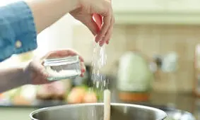 چند ترفند برای کاهش مصرف نمک