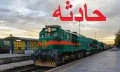 برخورد قطار و خودرو در رشت ۲ کشته برجا گذاشت/ عکس

