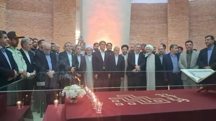 بارگاه شمس تبریزی با حضور وزیر میراث فرهنگی در شهر خوی افتتاح شد