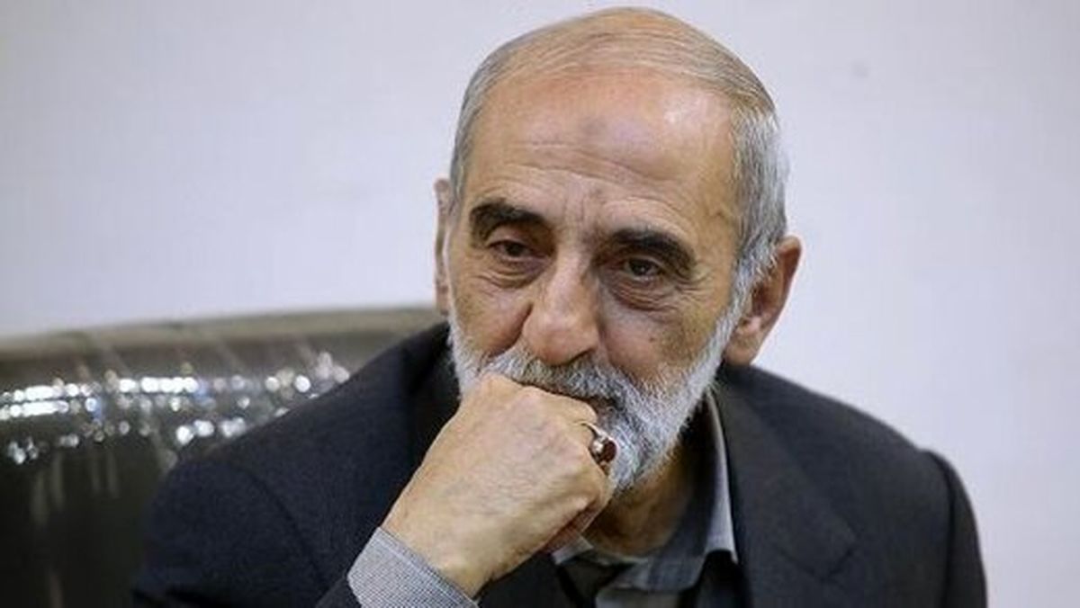 سخن از مذاکره، شریعتمداری را شاکی کرد