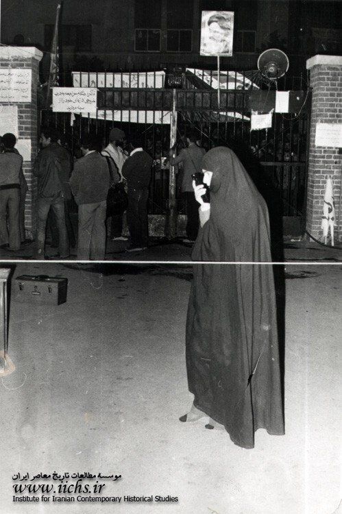 تصاویر کمتر دیده شده از تسخیر سفارت آمریکا + عکس