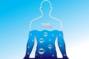 از کجا بدانیم آب بدن‌ مان کم شده است؟

