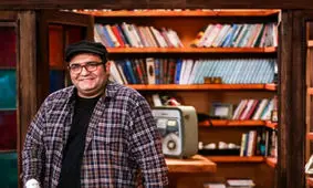 میرطاهر مظلومی با لباس و گریم الیور هاردی/ عکس