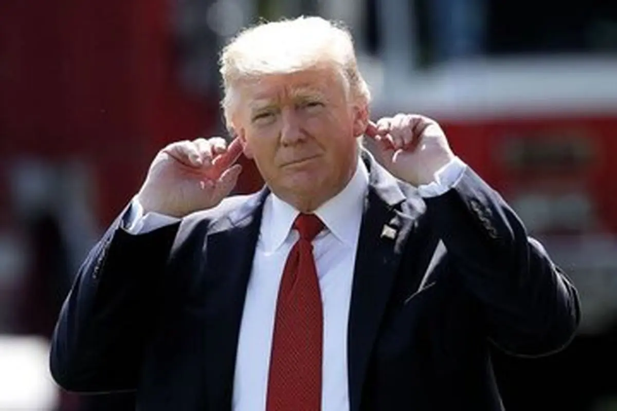 ترامپ به سوال اعتراضی خبرنگار آمریکایی درباره حمله به ایران جواب نداد/ ویدئو