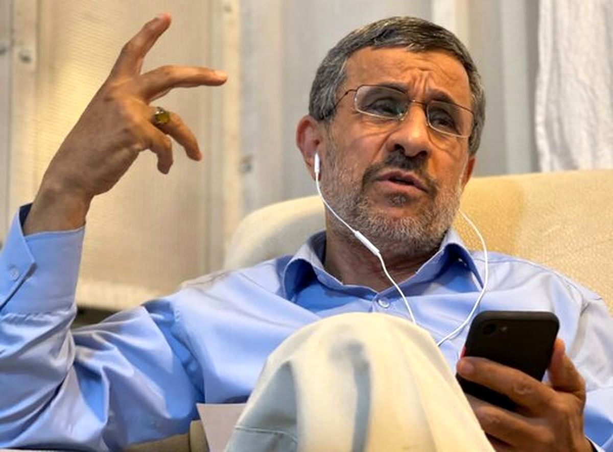 تصاویری از ماشین جنجال ساز احمدینژاد در پارکینگ بهزیستی