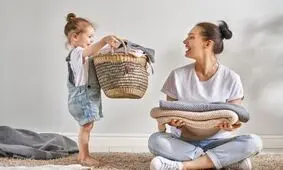 چگونه کودکانی مستقل و مسئول پرورش دهیم؟/ ویدئو