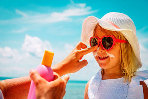 تابستان به لحاظ شدت تابش اشعه UV خطرناک است؛ ضد آفتاب بزنید