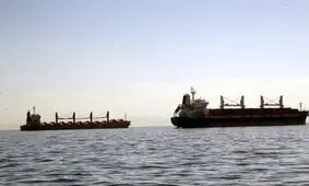 ۲ نفتکش سعودی مجبور به تغییر مسیر در دریای سرخ شدند