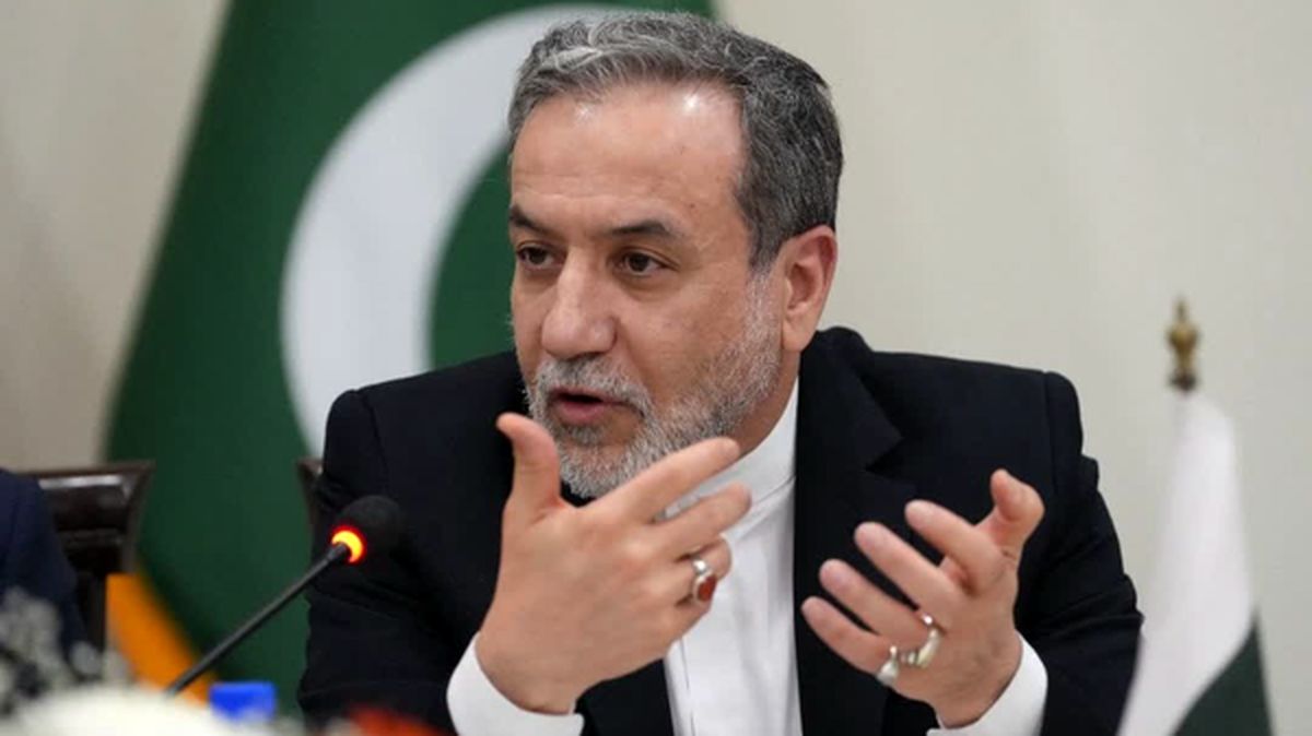 عراقچی: ایران همواره آماده تعامل دیپلماتیک محترمانه و متقابل بوده است/ ترامپ یا میتواند رئیسجمهور صلح باشد یا جنگ/ او قول داده بود که ارتش آمریکا دیگر درگیر جنگهای بیپایان نشود/ ایران نباید بهانهای برای عادیسازی روابط با اسرائیل قرار گیرد